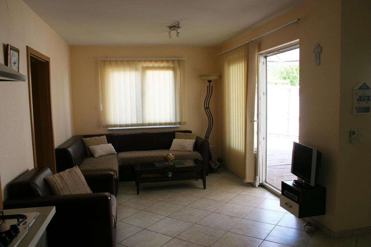 Appartamento Apartman Klaudijo Baška Esterno foto